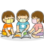 enfants qui lisent un livre ensemble